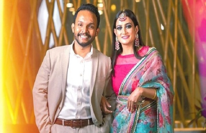 অপর্ণা-সত্রাজিৎ দম্পতি
