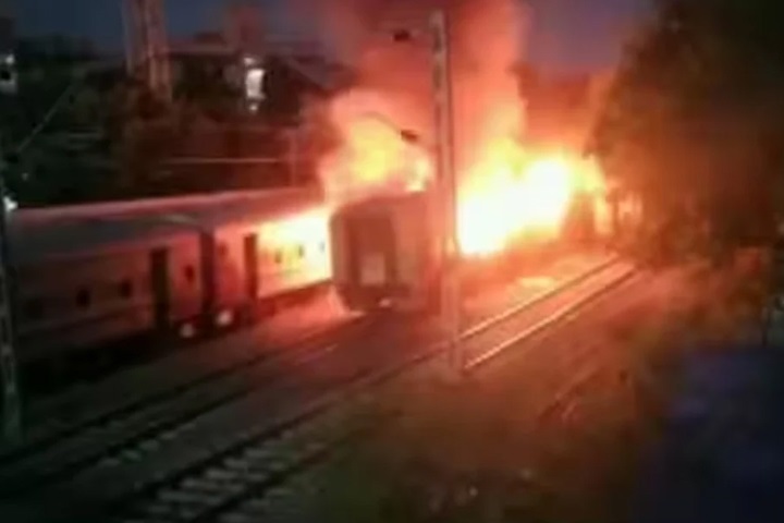 ছবি - সংগৃহীত